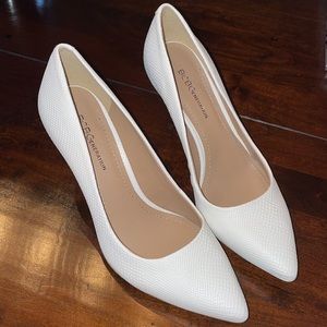 BCBGeneration white ‘snake-skin’ stiletto NEW